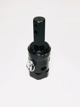 Digga auger adapter for stepping between hex and round hubs