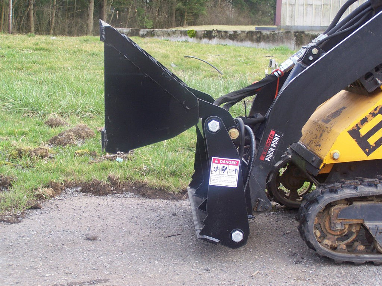 Mini Skid Steer 4 in 1 Bucket Attachment - Bradco