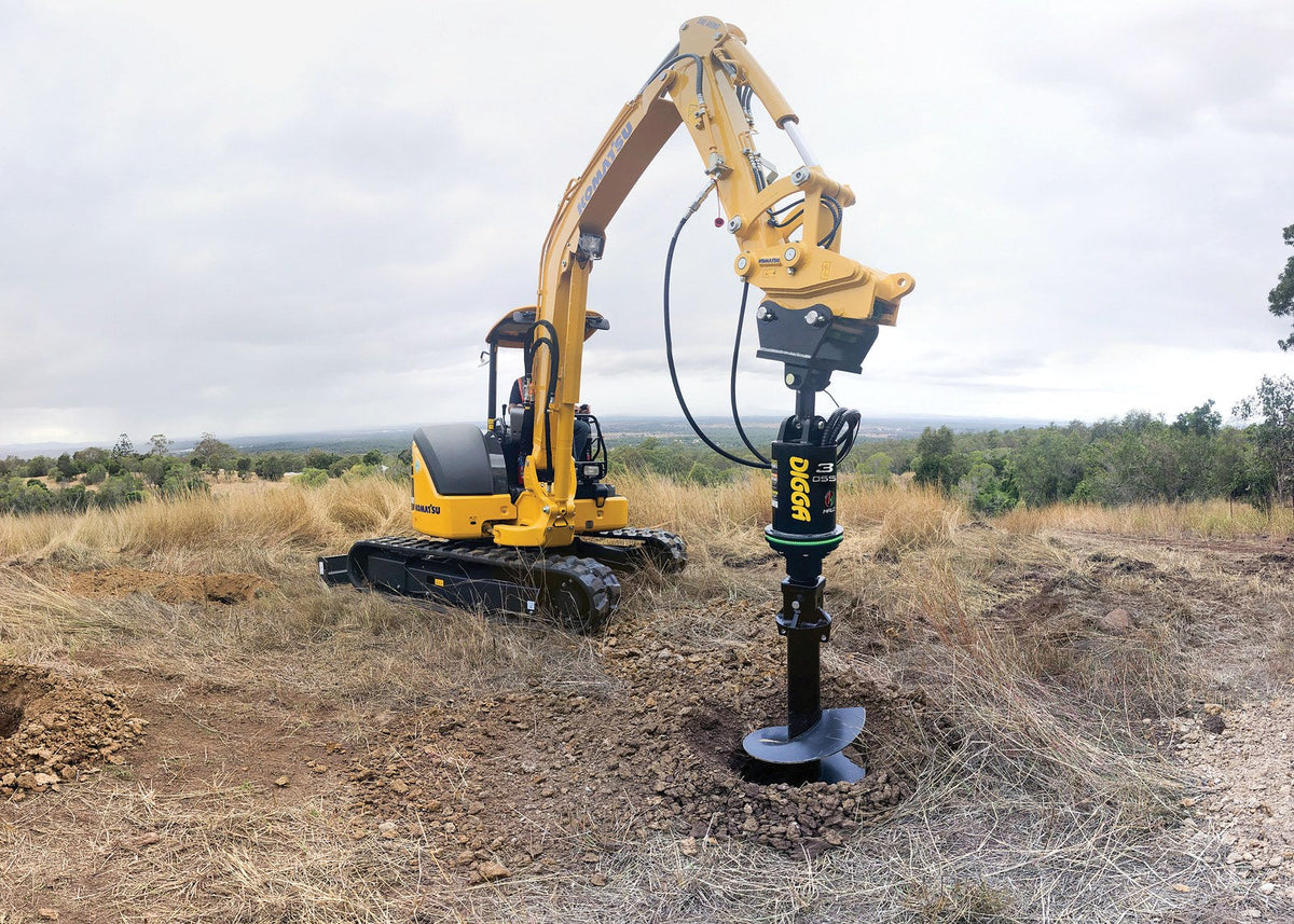 Excavator drilling with a Digga auger drive and HALO