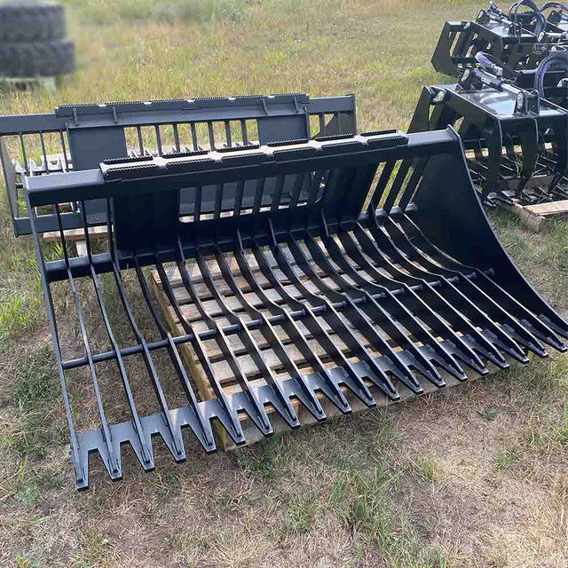 Heavy Duty Skid Steer 6" Spacing Rock Bucket - Top Dog Attachments