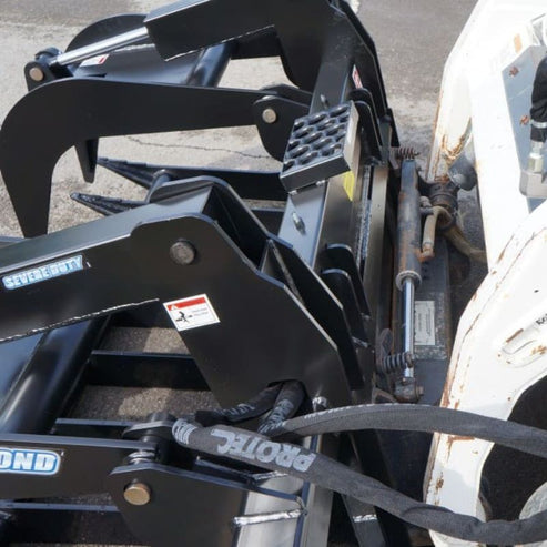 Severe Duty Root Grapple for Heavy Equipment - Blue Diamond
