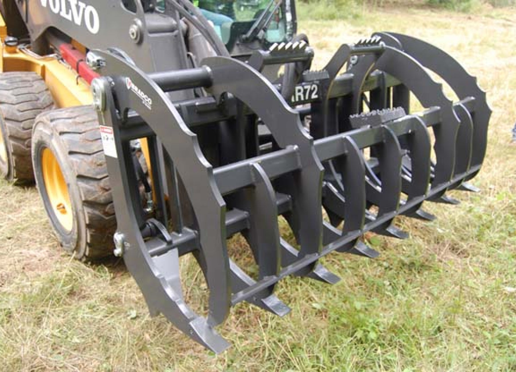 Skid Steer Root Grapples Rake | Bradco By Paladin